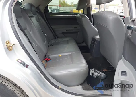 2005 Chrysler 300 Touring from USA, damaged, VIN 2C3AA53G85H687890